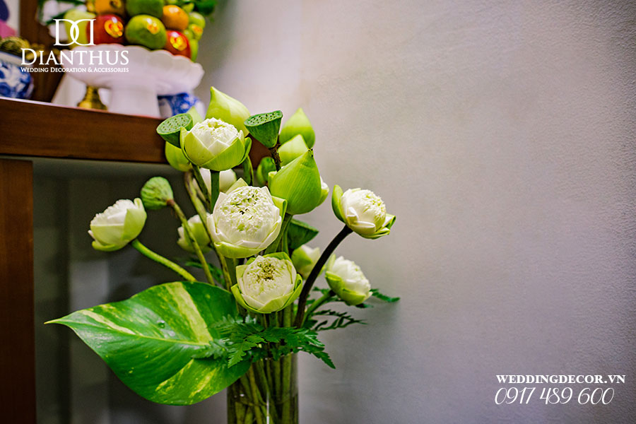 Cắm Hoa Bàn Thờ Gia Tiên Ngày Cưới Nên Chọn Loài Hoa Nào? | Dianthus  Wedding Decor Based In Saigon, Vietnam